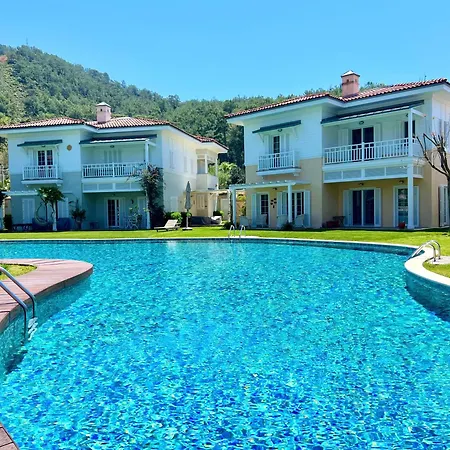 Portville 120 Stunning Corner In Portville W/canal Access In Gocek Apartamento