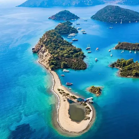 Lägenhet Portville 120 Stunning Corner In Portville W/canal Access In Gocek Fethiye